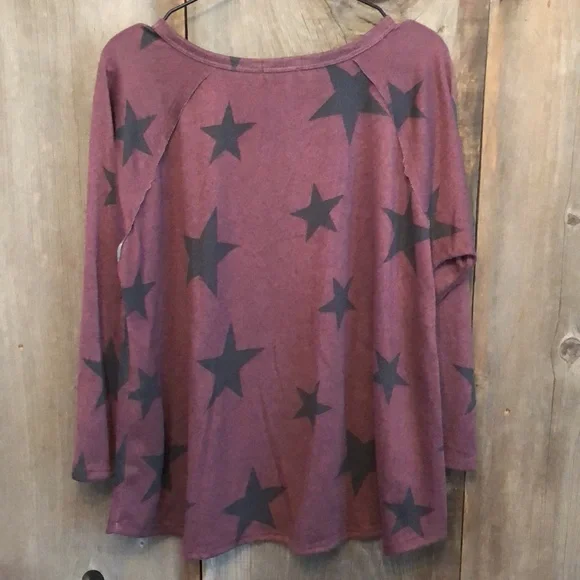 NWOT Hopely Star Top in Burgundy Maroon Size Small - Picture 4 of 16
